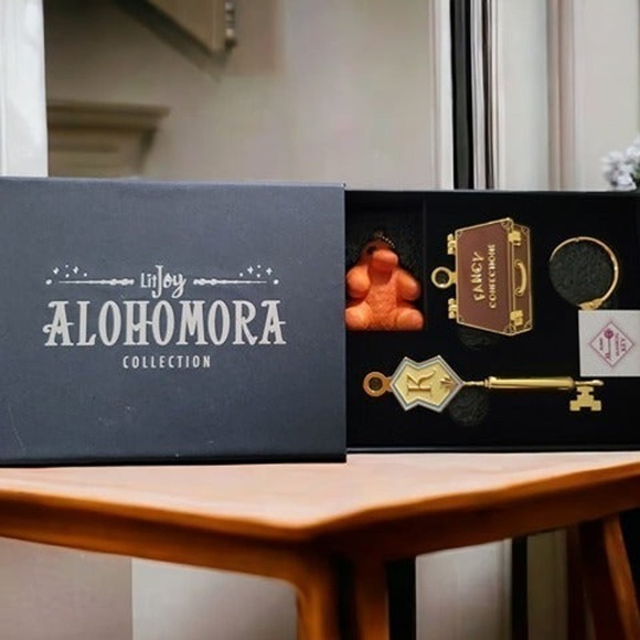 Harry Potter Litjoy Key #10 - Kowalski Bakery - Picture 1 of 4